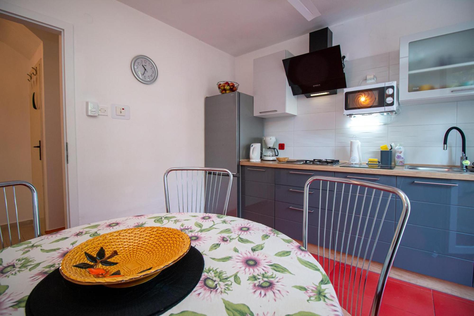 Apartment Un Chat Rovinj Luaran gambar